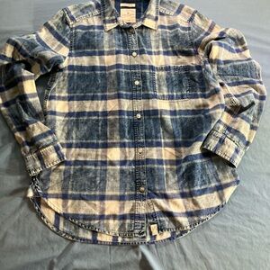American Eagle Outfitters Blue and Cream Plaid Shirt